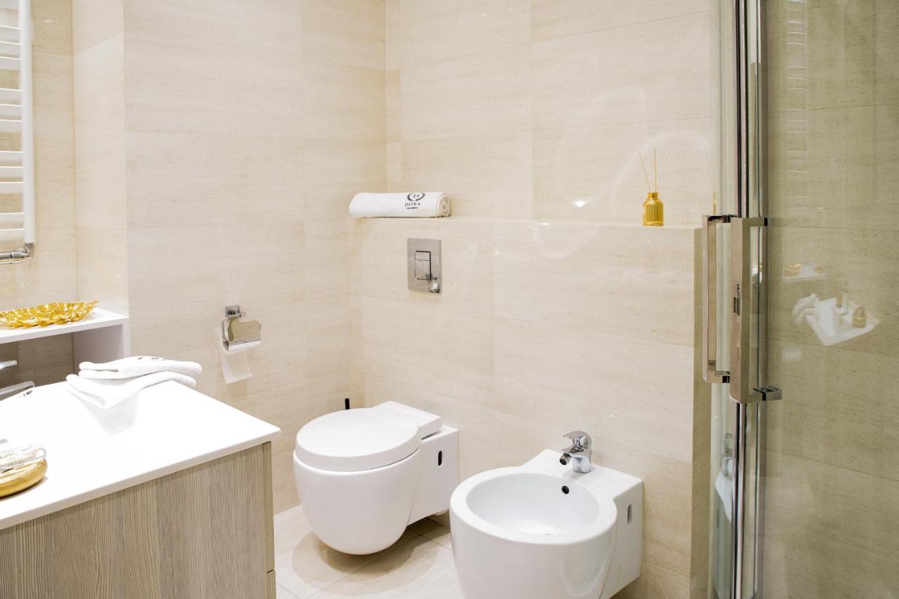 Bona Jacuzzi Club Aparthotel Cracovia Esterno foto